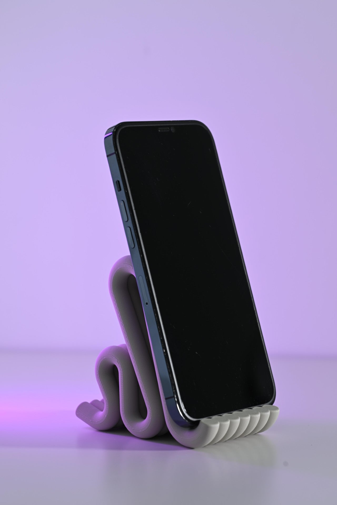 Wavy Phone Stand